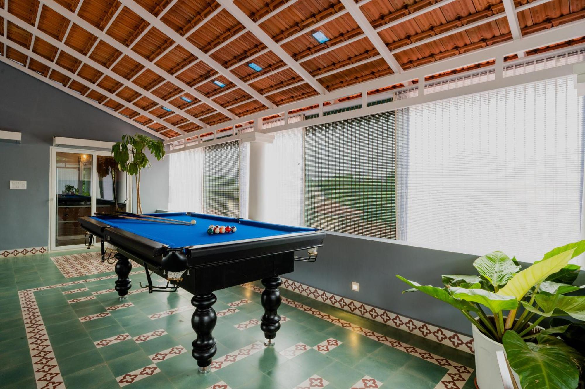 Elivaas 5 Bhk With Pvt Pool, Entertainment Room & Glass House - Bludoor Marmagao Exteriör bild